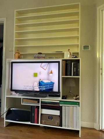 KAST WOONKAMER VOOR TV MUZIEKINSTALLATIE CD'S ENZ.  beschikbaar voor biedingen