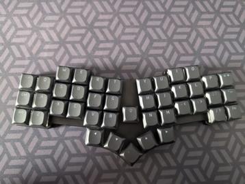 ADM42 v2 Ergonomisch Toetsenbord beschikbaar voor biedingen