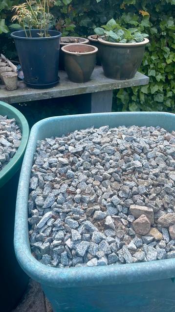 Kiezel, grint, stenen, tuin, lichtgrijs GRATIS AFHALEN beschikbaar voor biedingen