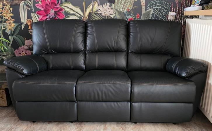 Zgan Ècht leren 3 zits bank met 2 elektrische relax functies, Huis en Inrichting, Banken | Bankstellen, Zo goed als nieuw, Rechte bank