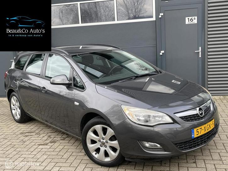 Opel Astra Sports Tourer 1.4 Cosmo |Nieuwe apk! | Trekhaak, Auto's, Opel, Bedrijf, Te koop, Astra, ABS, Airbags, Airconditioning