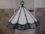 Tiffany hanglamp wit met blauwe rand, Huis en Inrichting, Ophalen of Verzenden, Zo goed als nieuw, Tiffany