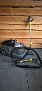 Karcher tapijtreiniger, meubelreiniger te huur., Doe-het-zelf en Verbouw, Reinigingsmachines, Ophalen, Zo goed als nieuw, Schrobmachine