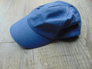 pet blauw petje Hema maat 98 / 104 beschikbaar voor biedingen