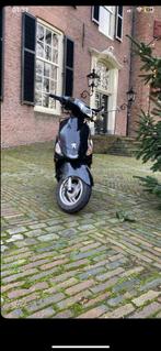 Peugeot v-clic, Ophalen, Zo goed als nieuw, Benzine, Peugeot