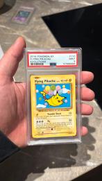 Pokemon XY  Evolutions Flying Pikachu PSA 9, Hobby en Vrije tijd, Verzamelkaartspellen | Pokémon, Ophalen of Verzenden, Zo goed als nieuw