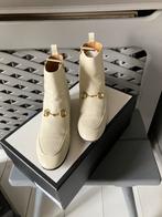 Gucci laarsjes roomkleur 36, Kleding | Dames, Schoenen, Beige, Ophalen of Verzenden, Zo goed als nieuw, Gucci origineel