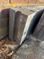 Gratis ophalen. 4x Fundamentblokken / betonpoeren, Doe-het-zelf en Verbouw, Ophalen, Nieuw
