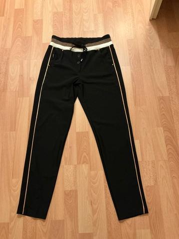 Merk:ZIP73-- - - - - Broek kleur zwart maat 42 beschikbaar voor biedingen