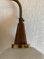 Teak wandlamp met glazen bolletje , jaren 60, Verzamelen, Ophalen of Verzenden, Huis en Inrichting
