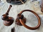 Houten wc-rolhouder en handdoekring, Huis en Inrichting, Ophalen of Verzenden, Zo goed als nieuw