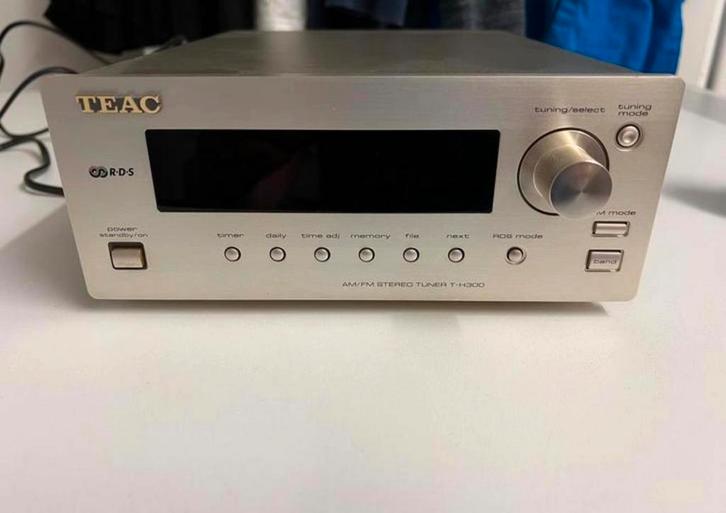 TEAC T-H300 tuner, Audio, Tv en Foto, Tuners, Zo goed als nieuw, Ophalen of Verzenden