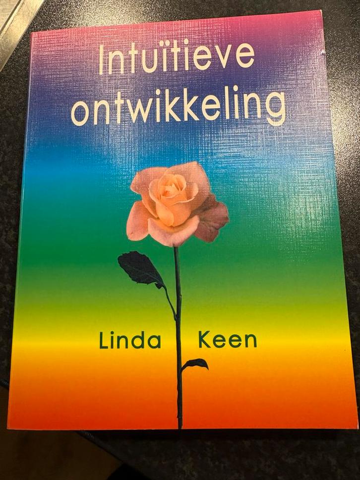 Intuïtieve ontwikkeling - Linda Keen, Boeken, Esoterie en Spiritualiteit, Gelezen, Instructieboek, Spiritualiteit algemeen, Ophalen of Verzenden
