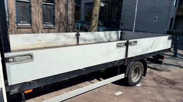 Transsport vervoer beschikbaar voor biedingen