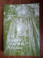 In de schaduw van de berg Nunusaku. Dieter Bartels, Dieter Bartels, Overige gebieden, Zo goed als nieuw, Ophalen