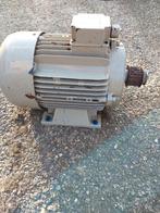 Elektromotor 4kw, Doe-het-zelf en Verbouw, Ophalen, Zo goed als nieuw, Elektromotor, 1400 tot 1800 rpm