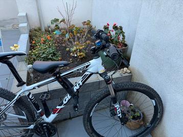 Kids Ride Shotgun Zitje beschikbaar voor biedingen