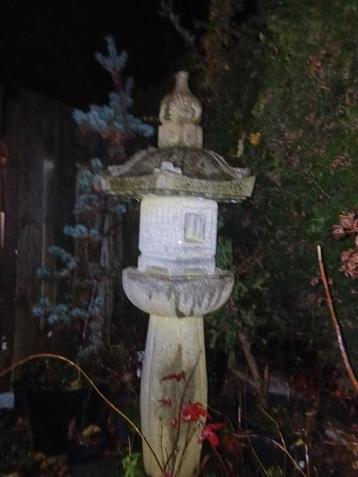 Japqnse lantaarn beschikbaar voor biedingen