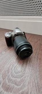 Nikon D40 + 2 lenzen + lowenpro tas en lader, Audio, Tv en Foto, Fotocamera's Digitaal, Ophalen of Verzenden, Zo goed als nieuw