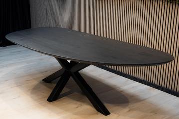 Organische eettafel eiken – Matrix XL dark grey beschikbaar voor biedingen