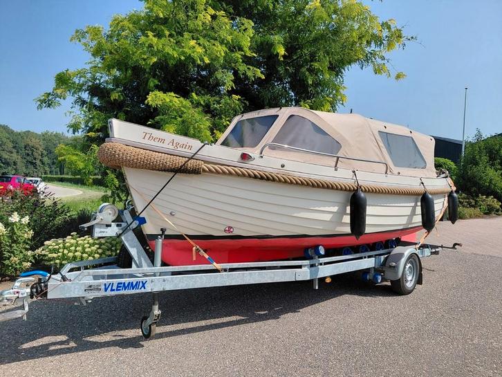 Interboat 22 Classic Boegschroef Koelkast, Watersport en Boten, Sloepen, Zo goed als nieuw, 30 tot 50 pk, 6 meter of meer, Binnenboordmotor