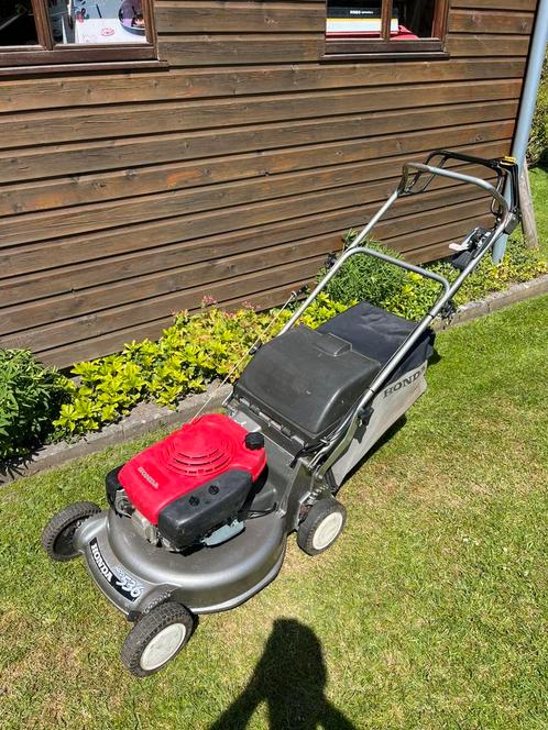 Honda grasmaaier, Tuin en Terras, Grasmaaiers, Gebruikt, Benzine-grasmaaier, 50 cm of meer, Cirkelmaaier, Opvangzak, Opvangbak