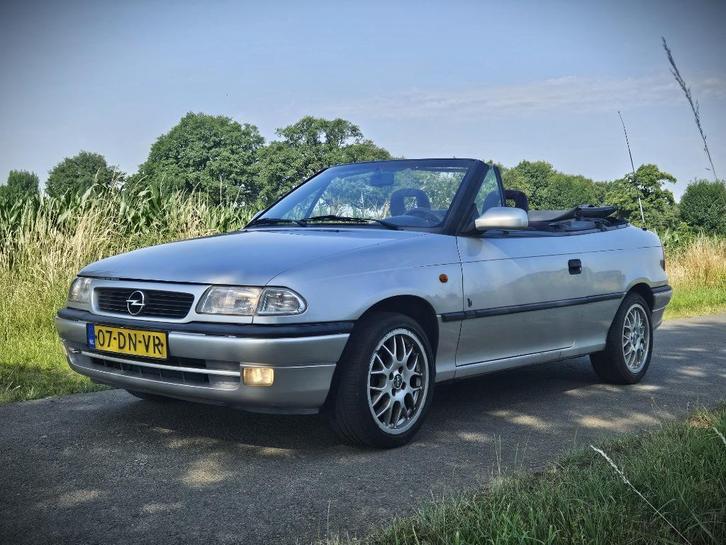 Opel Astra 1.6 Cabrio 1999 | APK juli 2026 | Elek. dak, Auto's, Opel, Bedrijf, Astra, ABS, Airbags, Boordcomputer, Centrale vergrendeling