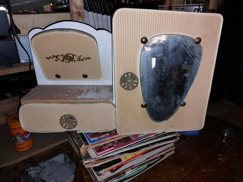 Oud Vintage Hangkastje met Spiegel en Lade jaren 50 60, Antiek en Kunst, Antiek | Meubels | Kasten, Ophalen of Verzenden