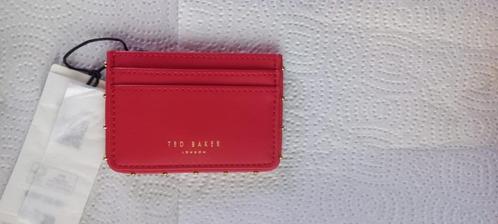 Ted Baker Kahnia Leren pasjeshouder rood met studs, Sieraden, Tassen en Uiterlijk, Tassen | Damestassen, Nieuw, Overige typen