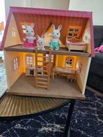 Sylvanian speelgoedhuis met 3 poppetjes, Kinderen en Baby's, Speelgoed | Poppenhuizen, Ophalen of Verzenden, Zo goed als nieuw