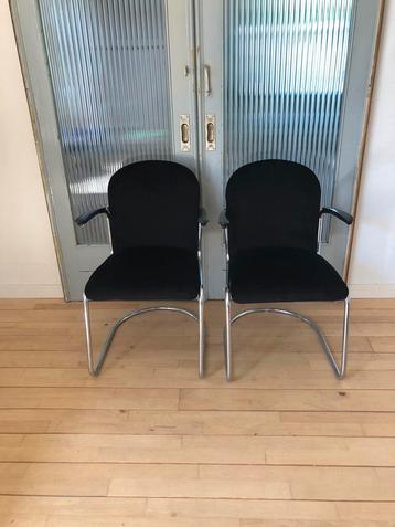 Gispen Dutch Originsls fauteuils type 413 R beschikbaar voor biedingen