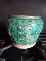 Antieke groene pot met drakenmotief, Ophalen of Verzenden
