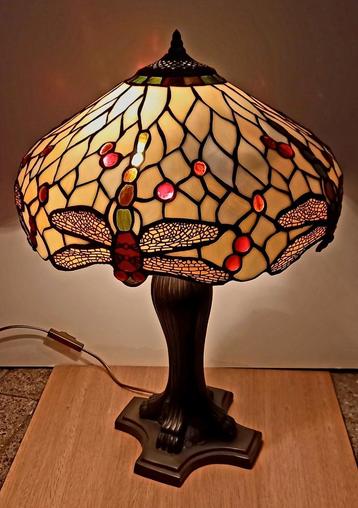 Grote Tiffany tafellamp, dragonfly, glas-in-lood beschikbaar voor biedingen