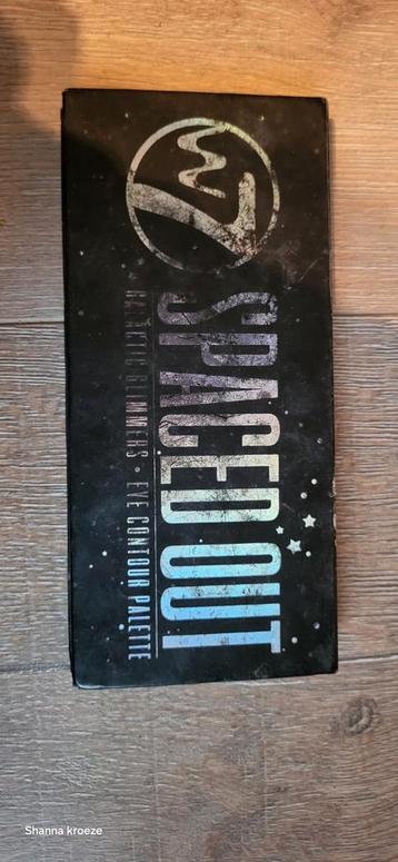 Make-up Pallet - Space Out beschikbaar voor biedingen