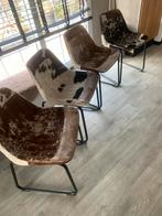 4 Eetkamerstoelen met Koeienprint, Ophalen, Gebruikt, Vier