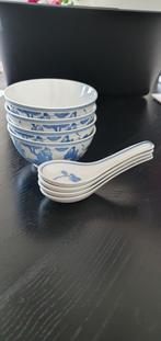 4 chinese kommetjes  met lepels, Antiek en Kunst, Antiek | Servies los, Ophalen of Verzenden