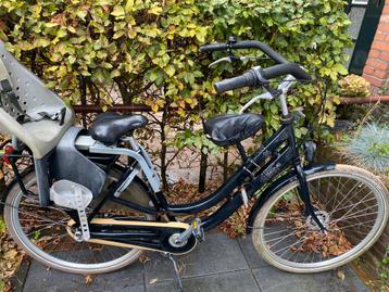 Moederfiets met Yepp Maxi Achterzitje beschikbaar voor biedingen
