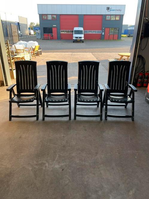 Gratis thuisbezorgd! Verstelbare KETER Tuinstoelen Antraciet, Tuin en Terras, Tuinstoelen, Nieuw, Kunststof, Inklapbaar, Verstelbaar