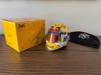 F1 1/18 - 1/2 helm helmet Verstappen Leclerc Vettel Sainz, Verzamelen, Ophalen of Verzenden, Zo goed als nieuw, Formule 1