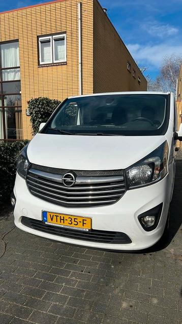 Opel Vivaro 2016 Wit 3-pers 135.000 km stand