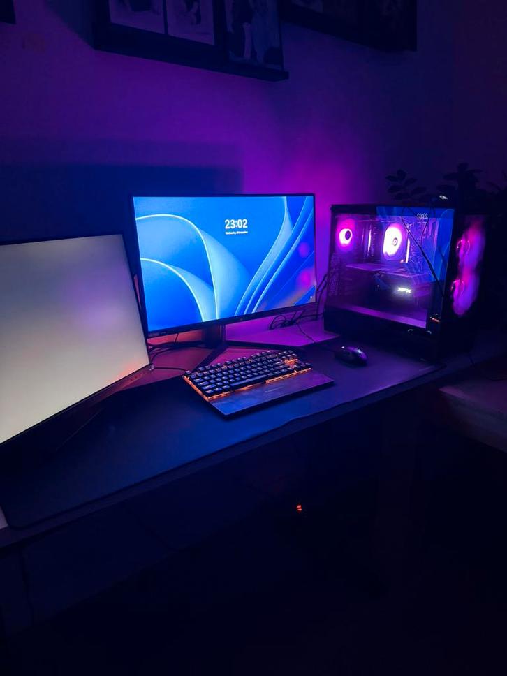 Complete Gaming PC Setup - Ryzen 7 7700X, RX 9070 XT, Computers en Software, Desktop Pc's, Zo goed als nieuw, 4 Ghz of meer, SSD