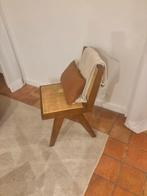 Twee massief houten stoelen met rotan zitting, Huis en Inrichting, Ophalen, Twee, Bruin, Zo goed als nieuw