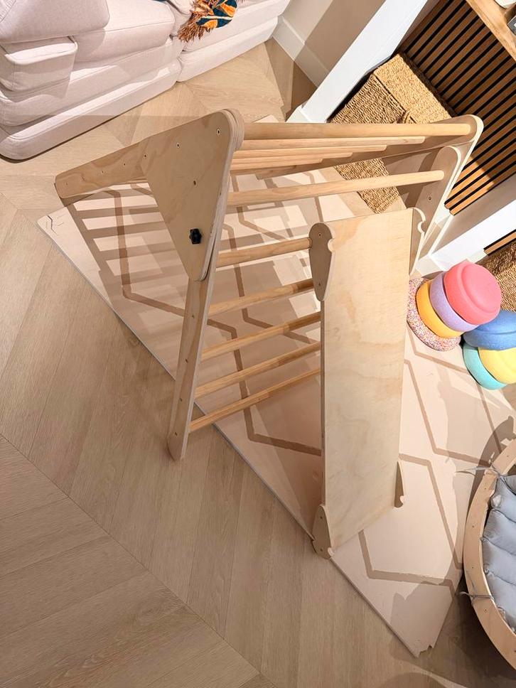 Houten Klimrek met glijbaan, Huis en Inrichting, Slaapkamer | Stapelbedden en Hoogslapers, Zo goed als nieuw, Overige typen, 90 cm