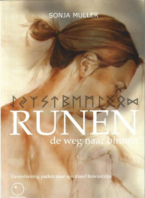 Runen, de weg naar binnen, Boeken, Esoterie en Spiritualiteit, Zo goed als nieuw, Achtergrond en Informatie, Spiritualiteit algemeen