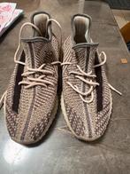 Adidas Yeezy Boost 350 V2 Zyon, Ophalen of Verzenden, Gedragen, Bruin, Sneakers of Gympen