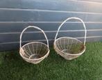 2 Brocante ijzeren manden, Ophalen