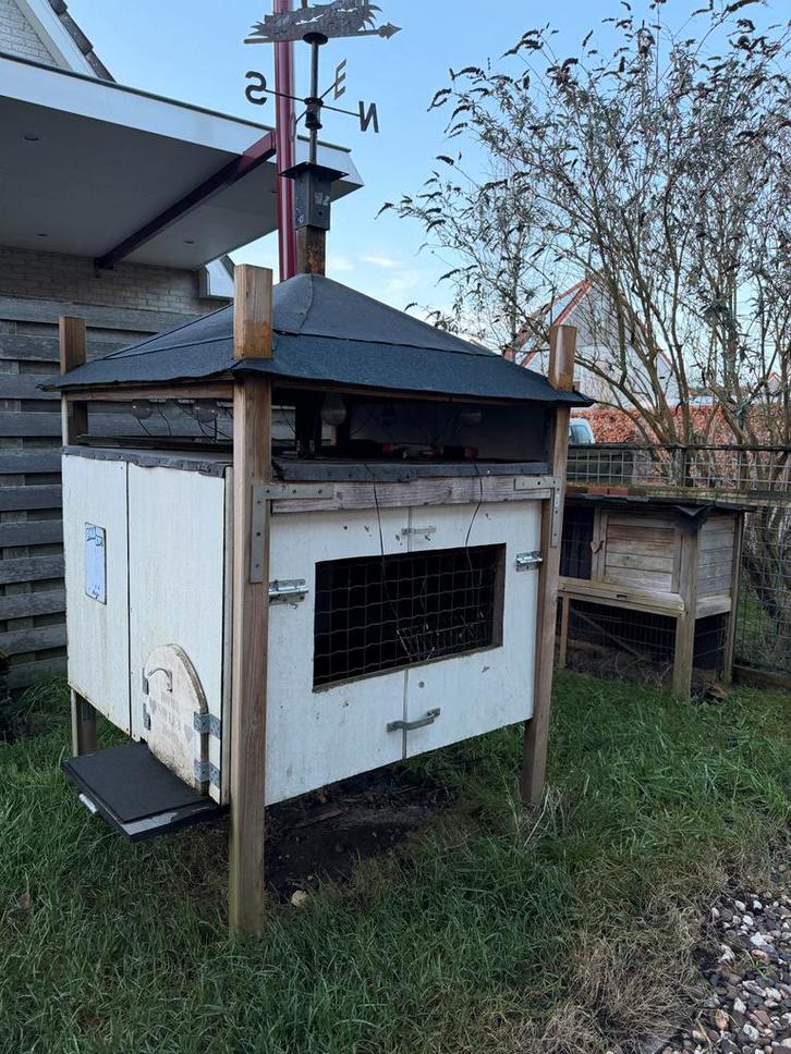 Konijnenhokken, Dieren en Toebehoren, Knaagdieren en Konijnen | Hokken en Kooien, Gebruikt, Hok, 90 cm of meer, 110 cm of meer