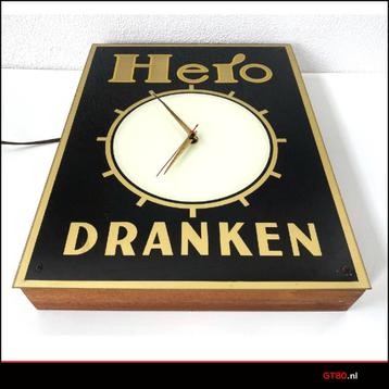 Hero Dranken klok beschikbaar voor biedingen