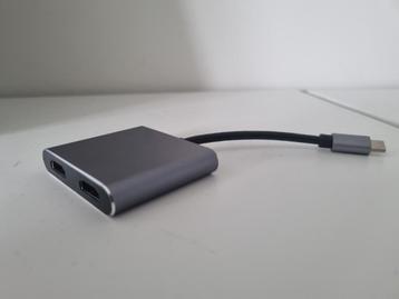 Hub 2x hdmi naar usb-c beschikbaar voor biedingen