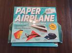 Paper airplane - papieren vliegtuigjes vouwen, Ophalen of Verzenden, Gebruikt